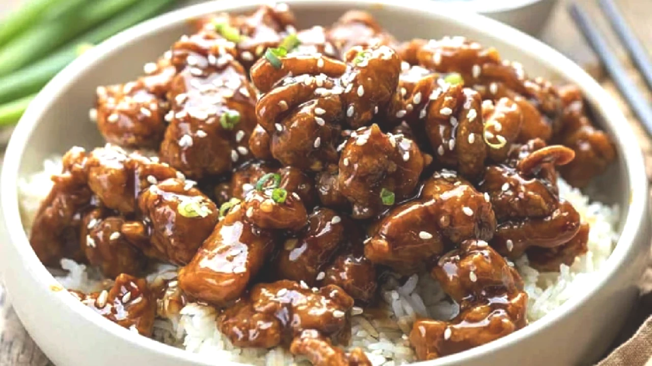 Evde Basit Malzemelerle Yapabileceğiniz Nefis General Tso Tavuk Tarifi!