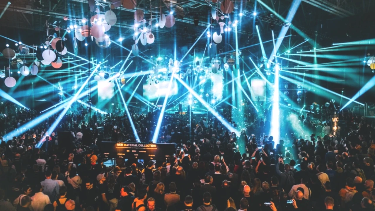 Küresel Girişimcilik Heyecanı: Slush İstanbul'da Startup Dünyasını Buluşturuyor!